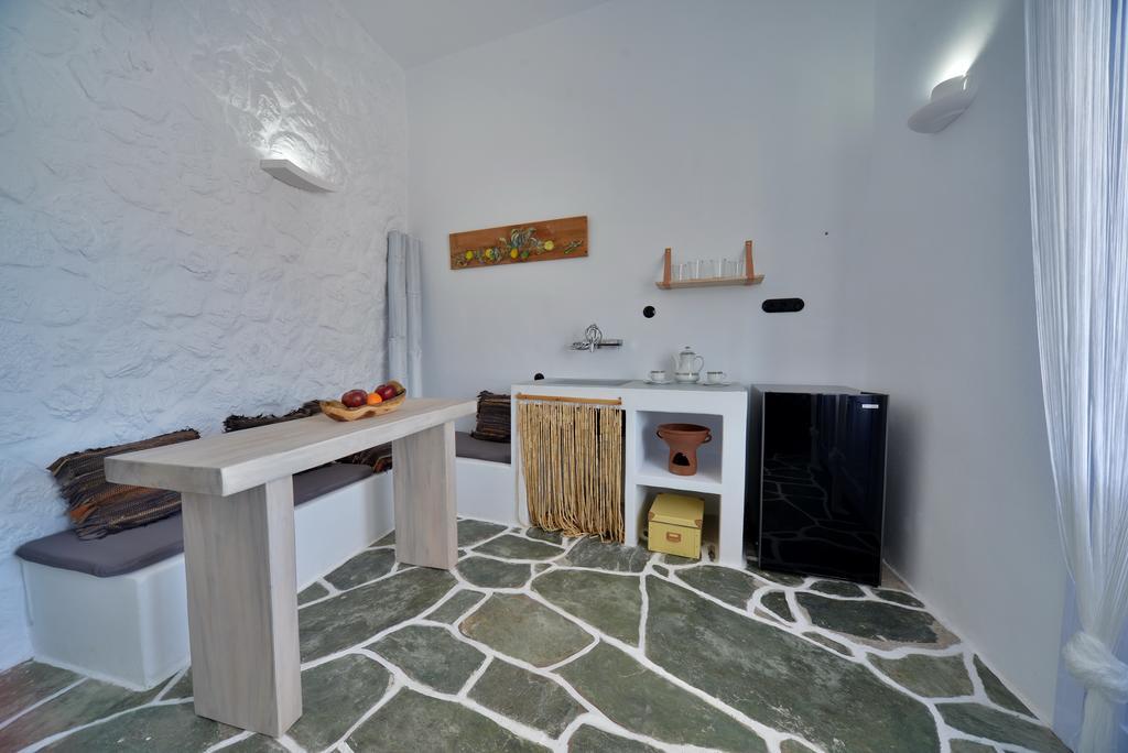 Amo Folegandros Apartment Каравостаси Екстериор снимка